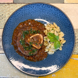 OSSOBUCO BRASATO CON FAVE