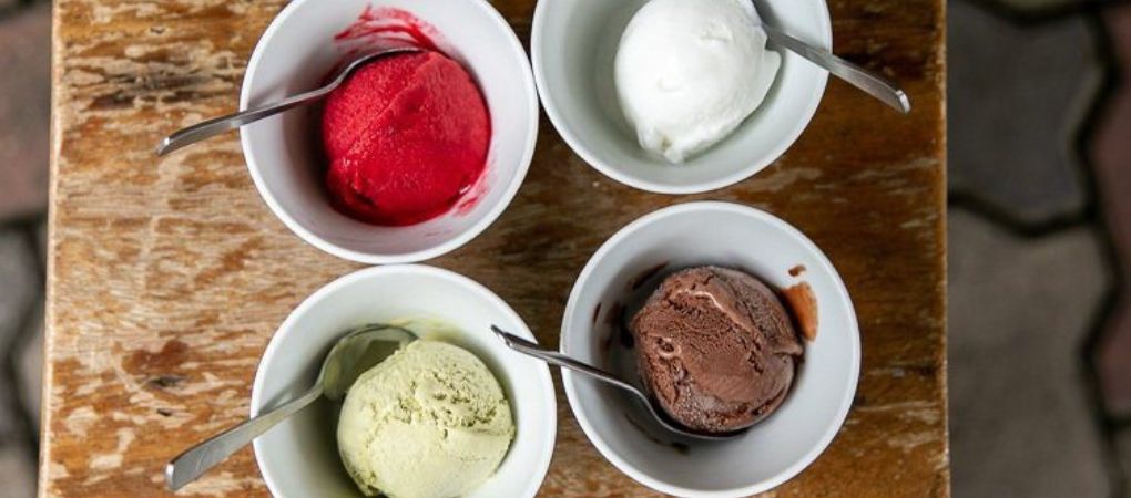 Why Delis Encourage Sharing, Tasting & Conversation