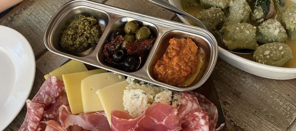 Why Delis Are Built on Freshness, Not Endless Choice.